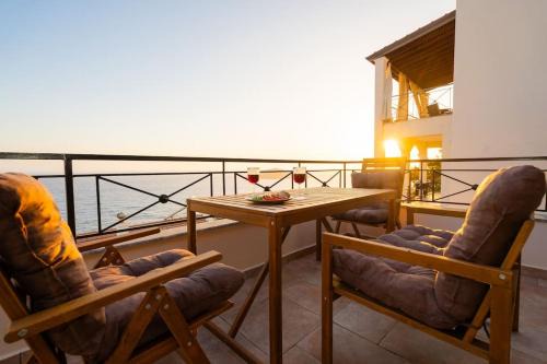 Helios Apartment