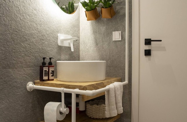 Heritage & Tales: Sihna