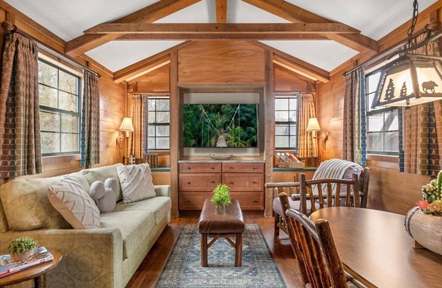 Hidden Disney Cabin w/playground- Close to theme parks!