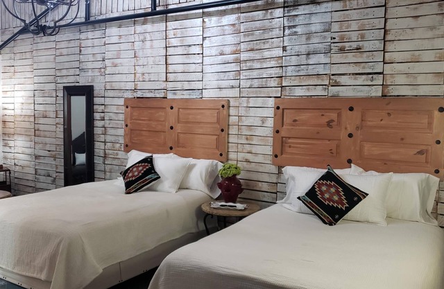 High End Loft Fully Decorated 2 Beds #4