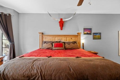 High End TX Ranch Condo 2BR2BA on UT, Perfect for ACL & Formula 1