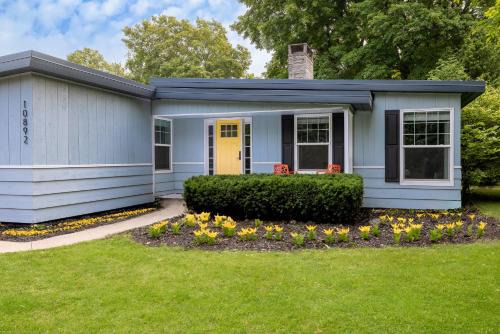 High Garden by Simple Life Rentals