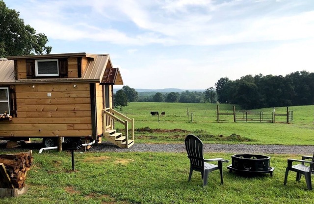 Highland Cottage at Little Tail Farms