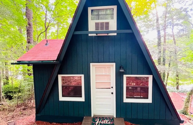 Hilda’s Hideaway- a charming little A-frame