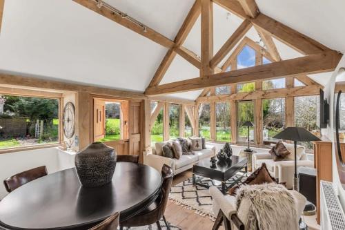 Hiron's Piece and Honeysuckle Cottage - Hot Tub Packages Available