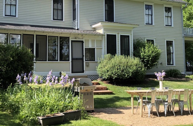 Historic home on huge lot steps from beautiful downtown Boulder
