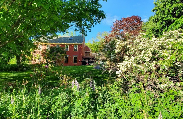 Historical Retreat in the heart of Midcoast Maine