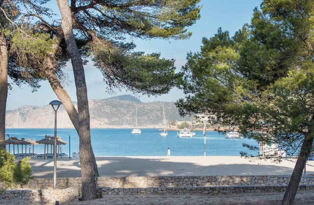 HM Isabela - Adults Only