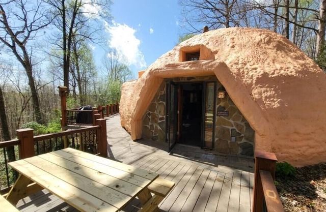 Hobbit Hole on 15 acres