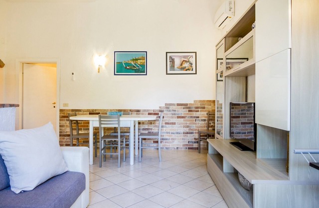 Holiday Home "Palmiro" with Shared Garden & Wi-Fi