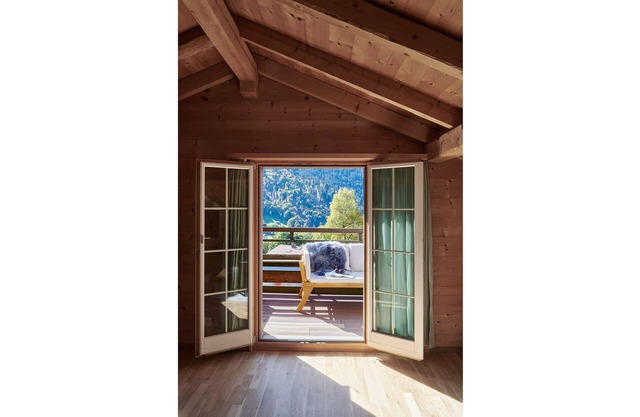 Holiday Apartment "Dorf" with Mountain View, Balcony & Wi-Fi