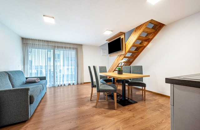 Holiday Apartment "Kronplatz Villa Colli" with Balcony & Wi-Fi