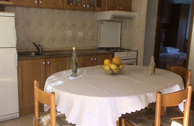 Holiday apartment with water view