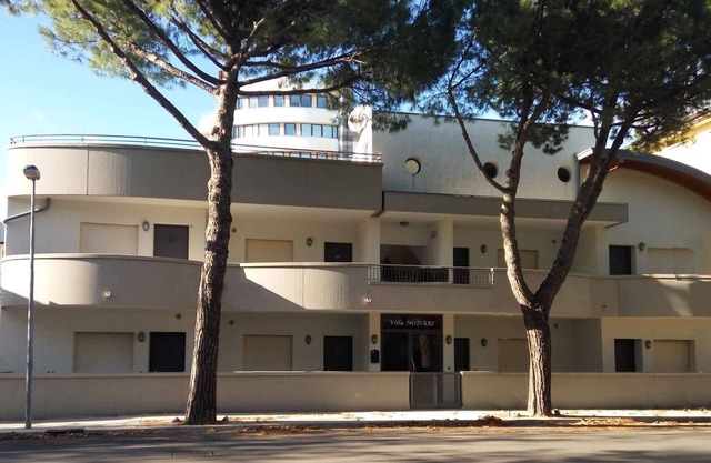 Holiday apartment with terrace and air conditioning on the ground floor