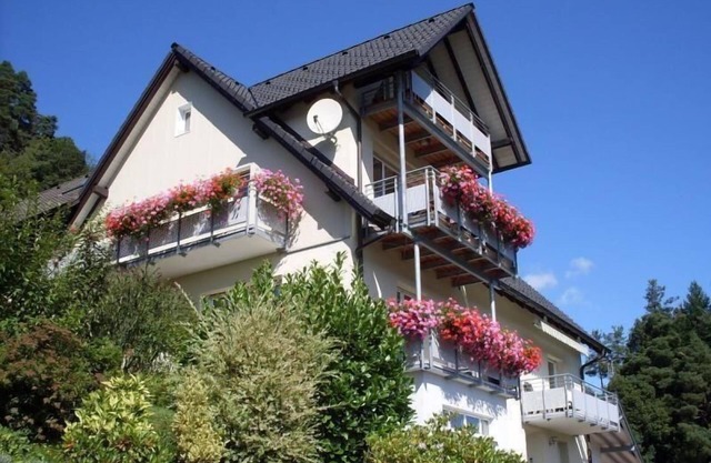 Holiday flat with terrace and panoramic view