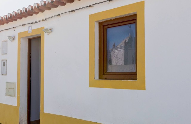 Holiday Home '5 Flores' with Wi-Fi