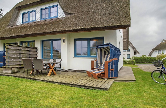 Holiday Home 'Seestern' Close to the Beach with Garden, Wi-Fi & Sauna