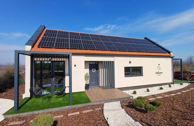 Holiday home with infra sauna and whirlpool in the immediate vicinity of wine cellars