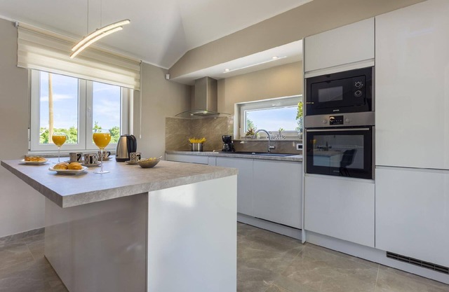 Holiday house Belavići for 1 - 6 persons with 2 bedrooms - Holiday home