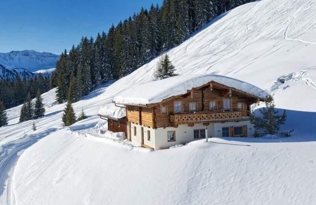 Holiday house for 7 persons + 1 child approx. 200 qm in Saalbach-Hinterglemm, Salzburgerland (Pinzgau)