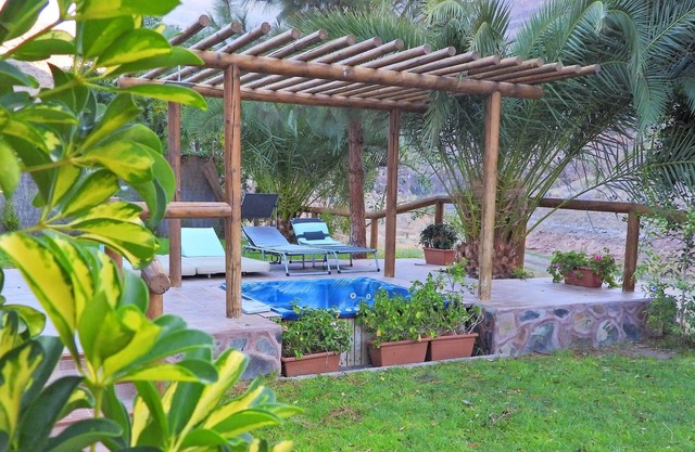 Homerez - House 15 km away from the beach for 4 ppl. with jacuzzi and garden