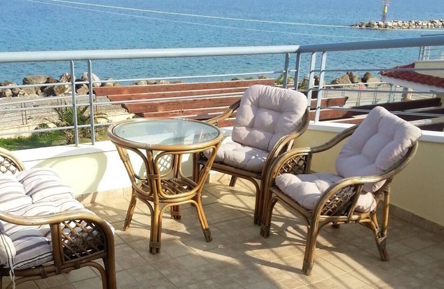 Homerez - 100 m away from the beach! House for 5 ppl. with sea view at Kiato