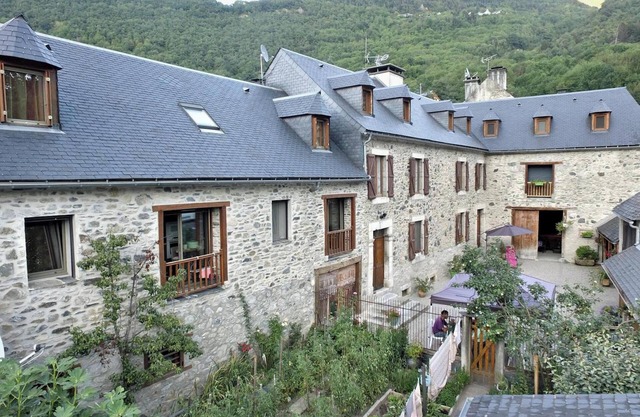 Homerez - House in Guchan, mountain view