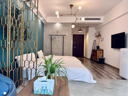 Hongyadong Jiefangbei