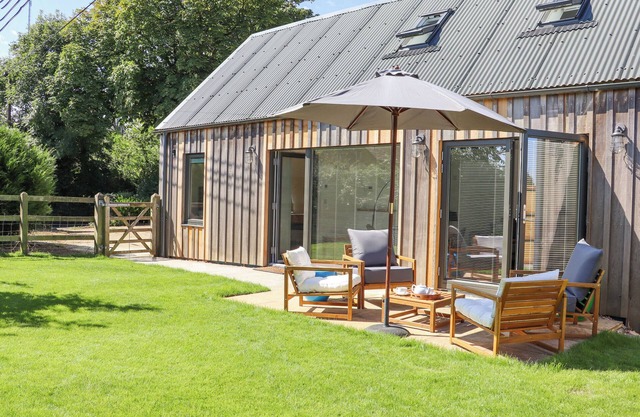 HOPKINS AT THE HOMESTEAD, pet friendly, with a garden in Dover