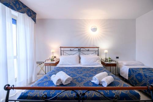 hotel falco azzurro