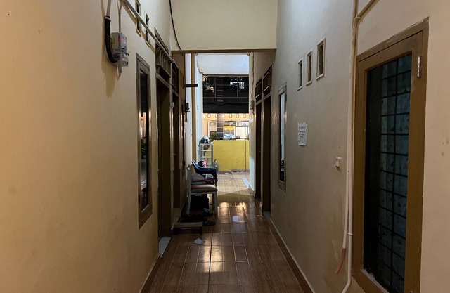 Hotel O Qq Kost Near Pantai Kebesaran Beach