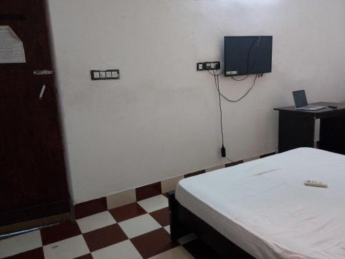 Hotel O Rose Inn