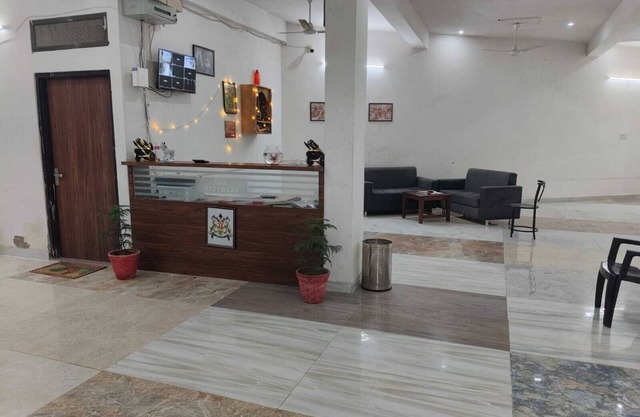 Hotel Raj Villas Palace