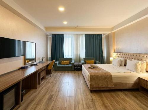 Hotel The Grand Olive Aero Suites Near Delhi Airport