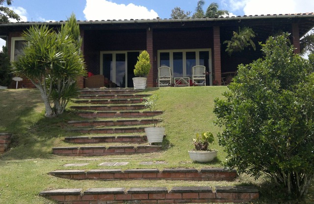 House / Ranch in Gravesend saw - ideal for the purpose of family week