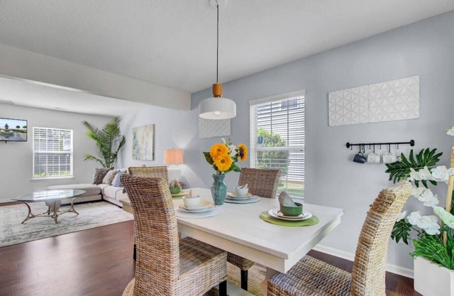 House with Backyard near the Charleston Naval Base