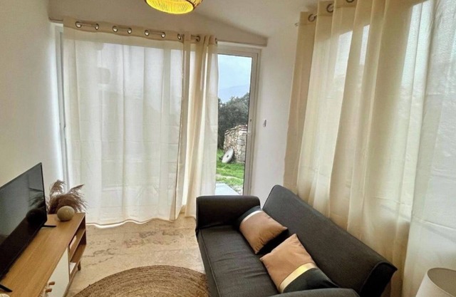 I Caseddi di Barabè. A Cantina ideal location for visiting southern Corsica