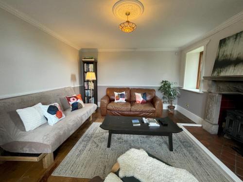 Idyllic Historical Country Retreat in Elkstone - Pass the Keys