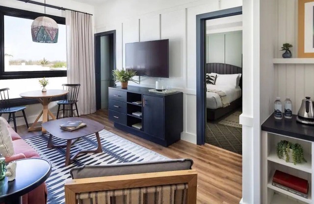 Immerse in Local Culture - Boutique Suite at El Capitan Hotel