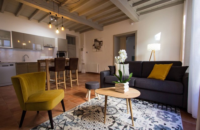 In complete privacy in the historic center