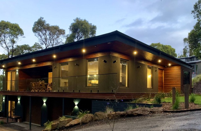 Ironbark Lodge - your place to relax and enjoy a Fairhaven beach lifestyle