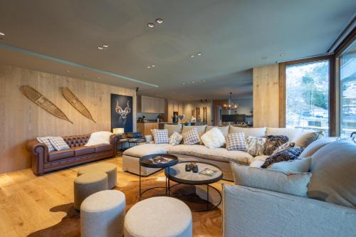 Isard Homes