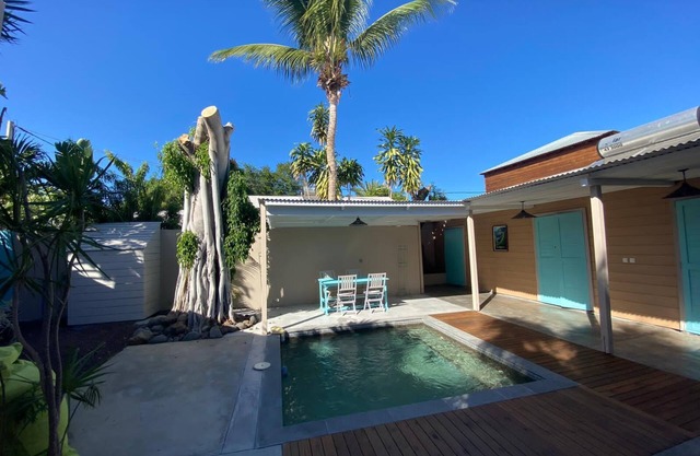 JACARANDA CASE PALMIER (4 people)