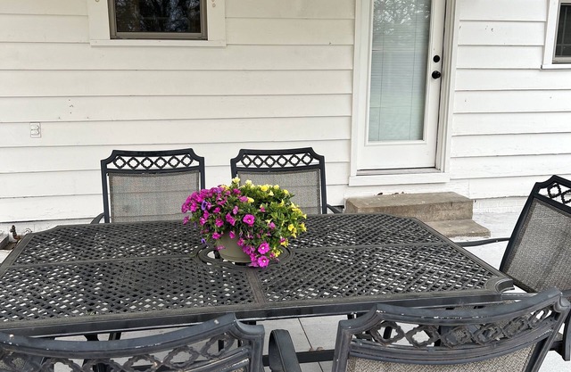 Jackson Hill Modern Villa