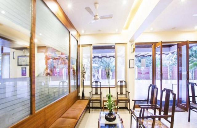 Jaffer Bhai's Brickland Hotel