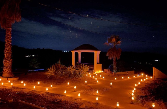 Jamul's Jewel: 9 ACRES,Hilltop,Heated Salt Pool,Spa,City & Mtn. Views,B-Ball Court,Grill,Horseshoes