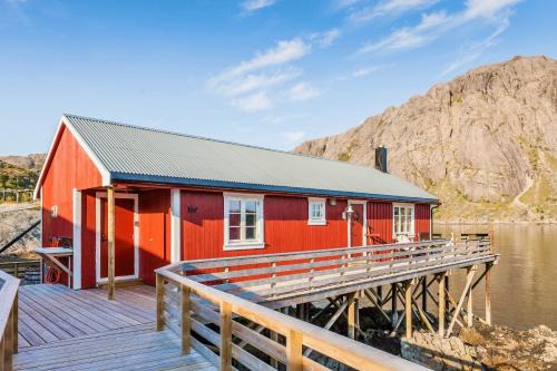 Janebu - Premium RORBU Nusfjord