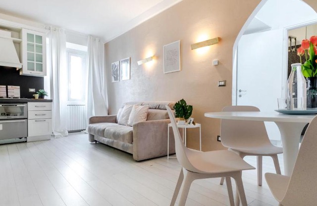 JOIVY Vibrant Flat for 4 near parks, in Navigli