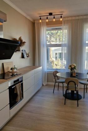 Jugend City Retreat - Ålesund Apartment