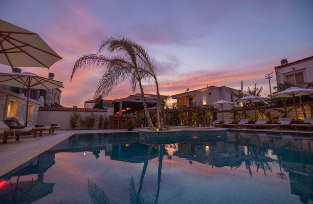 June Alaçatı (+15 Adult only)